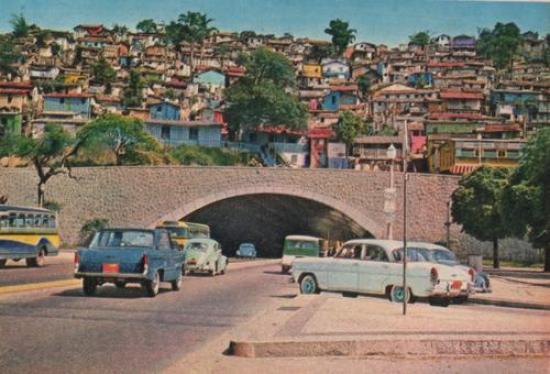 Arquivo:Favela do Pasmado..jpg