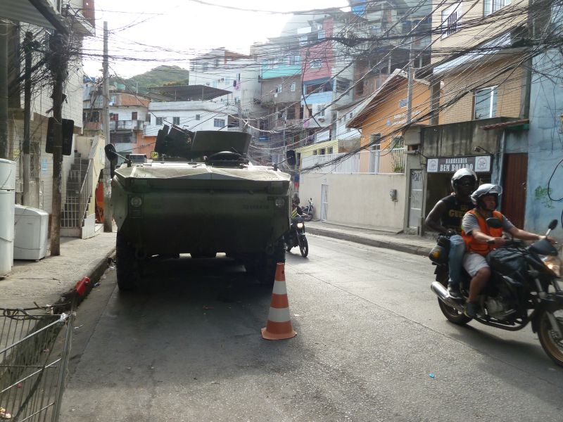 Arquivo:Exército na Rocinha em 2018 Foto Kita Pedroza.jpg