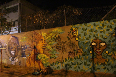 Grafites na E.M. Rodrigo Otávio..jpg