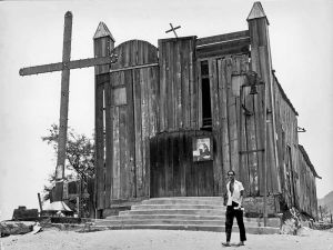 Favela do Tuiuti, 1965 Igreja de madeira.jpg