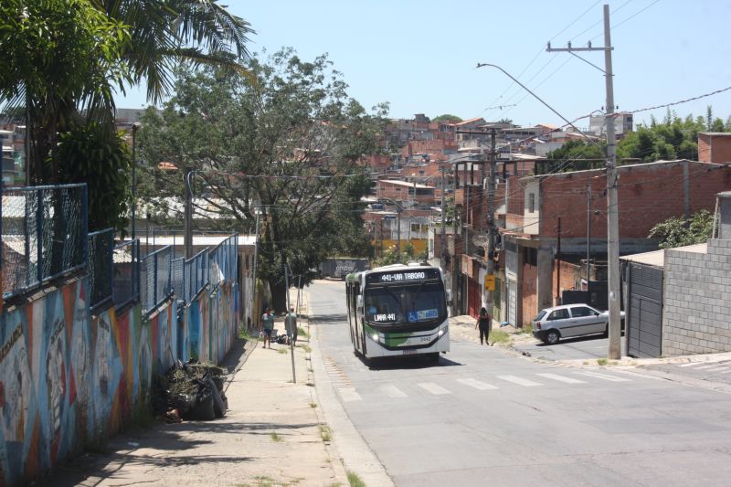 Arquivo:Avenida Florestan Fernandes no Jardim Santa Paula.jpg