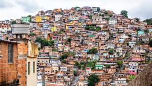 Aglomerado da Serra favela em minas gerais.png