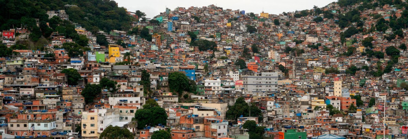 Arquivo:Favelas.jpg
