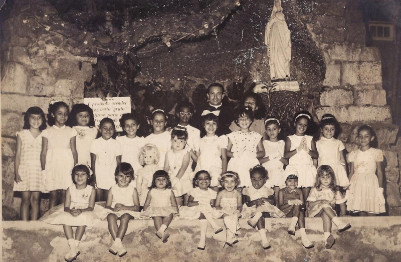Arquivo:Antiga Gruta de Nossa Senhora de Lourdes, atualmente modificada..jpg